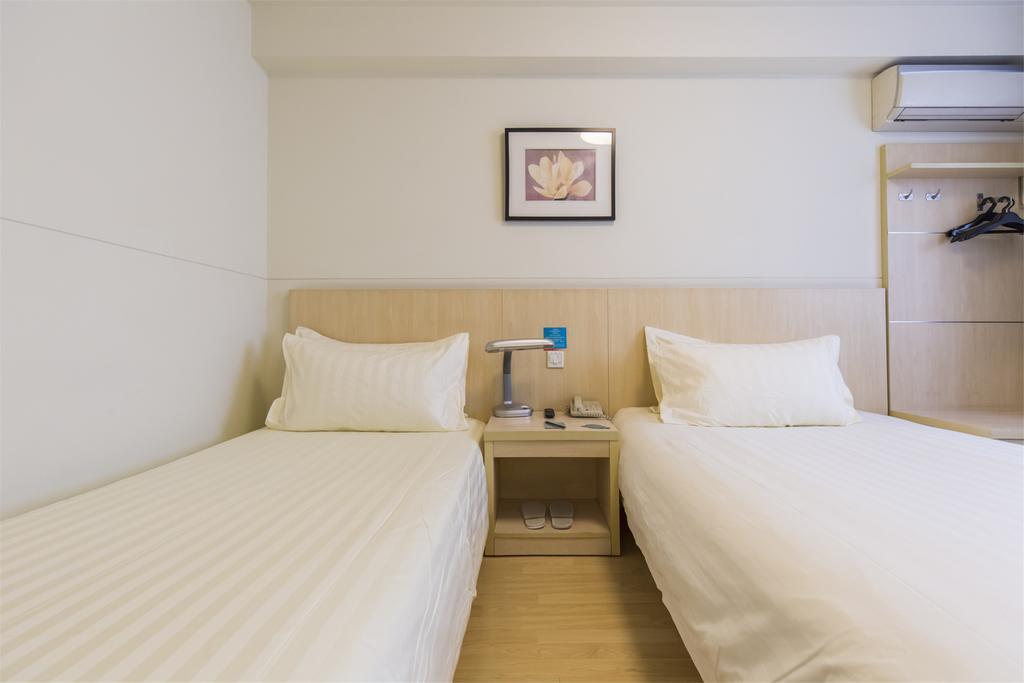 Jinjiang Inn - Shanghai Everbright Convention & Exhibition Center Экстерьер фото