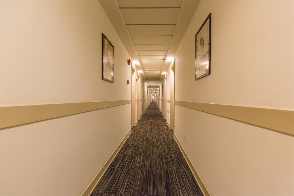 Jinjiang Inn - Shanghai Everbright Convention & Exhibition Center Экстерьер фото