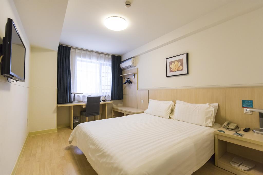 Jinjiang Inn - Shanghai Everbright Convention & Exhibition Center Экстерьер фото